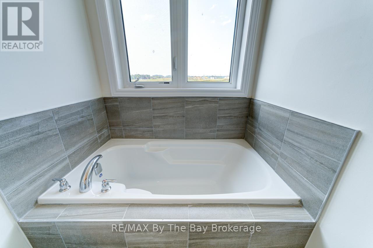15 Union Boulevard, Wasaga Beach, Ontario  L9Z 0M6 - Photo 34 - S12328919