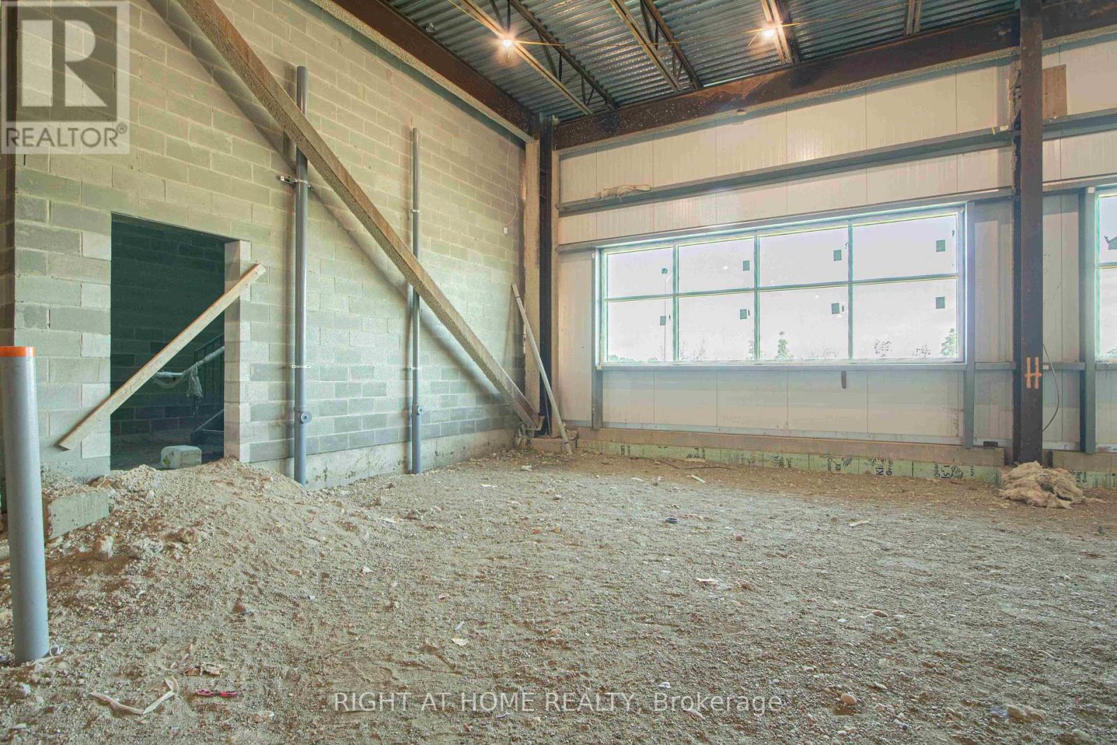 2479 Bonder Road, London South, Ontario  N6M 0E7 - Photo 12 - X12328598