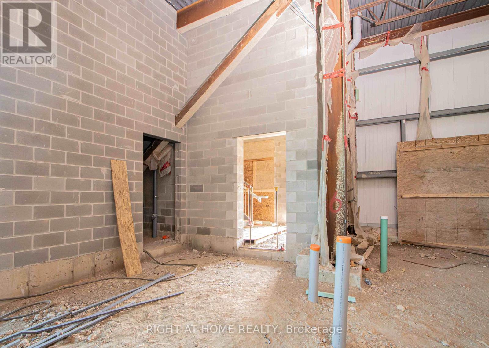 2479 Bonder Road, London South, Ontario  N6M 0E7 - Photo 10 - X12328598
