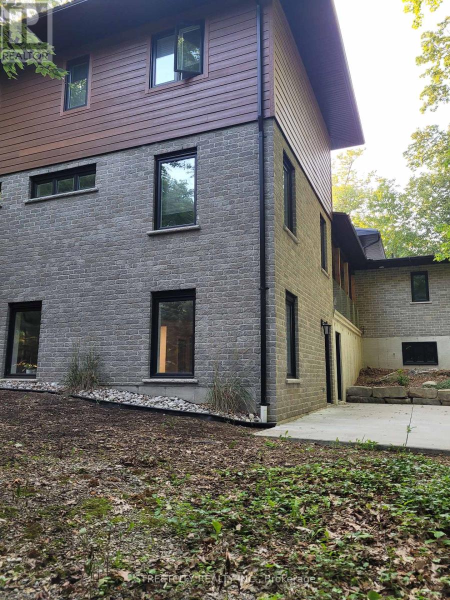 141 Baldwin Street, Tillsonburg, Ontario  N4G 2K4 - Photo 34 - X12328151