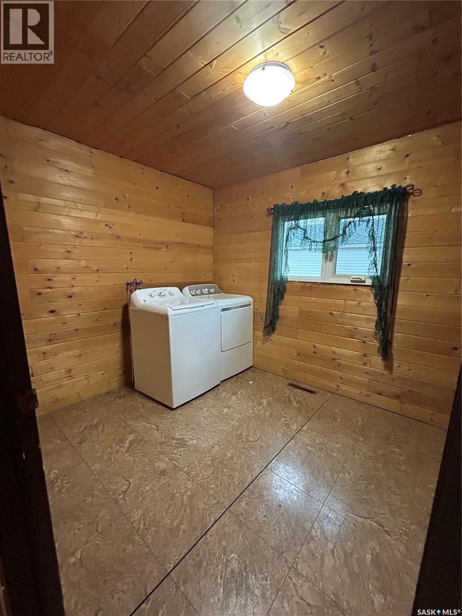 203 Prouse Street, Kelvington, Saskatchewan  S0A 1W0 - Photo 11 - SK014889