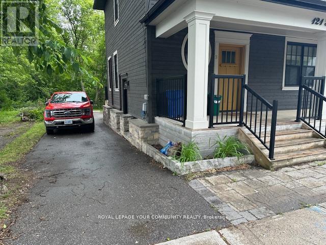 1 - 121 Prospect Street, Newmarket, Ontario  L3Y 3T7 - Photo 3 - N12328911