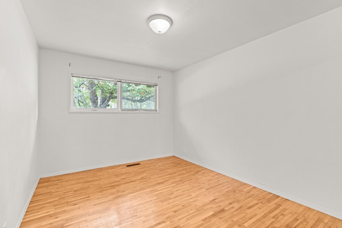 14054 Antrim Road, Surrey, British Columbia  V3R 5H7 - Photo 12 - R3034300