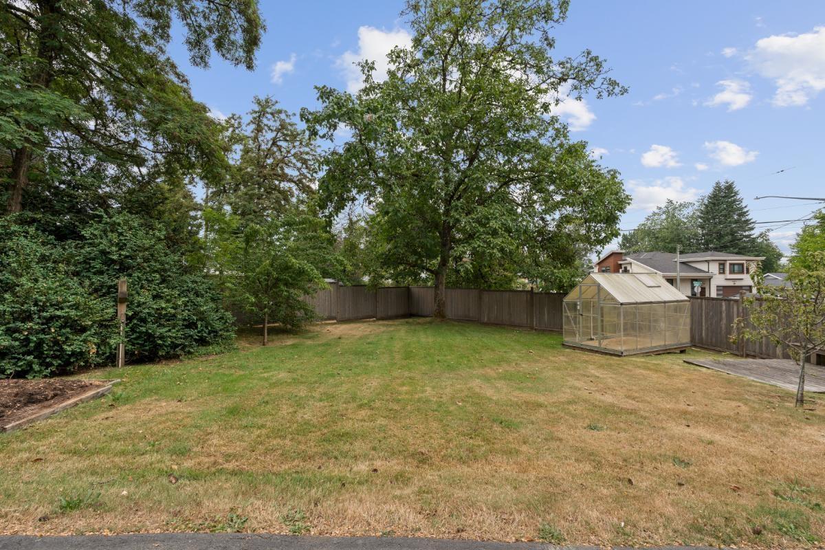 14054 Antrim Road, Surrey, British Columbia  V3R 5H7 - Photo 32 - R3034300