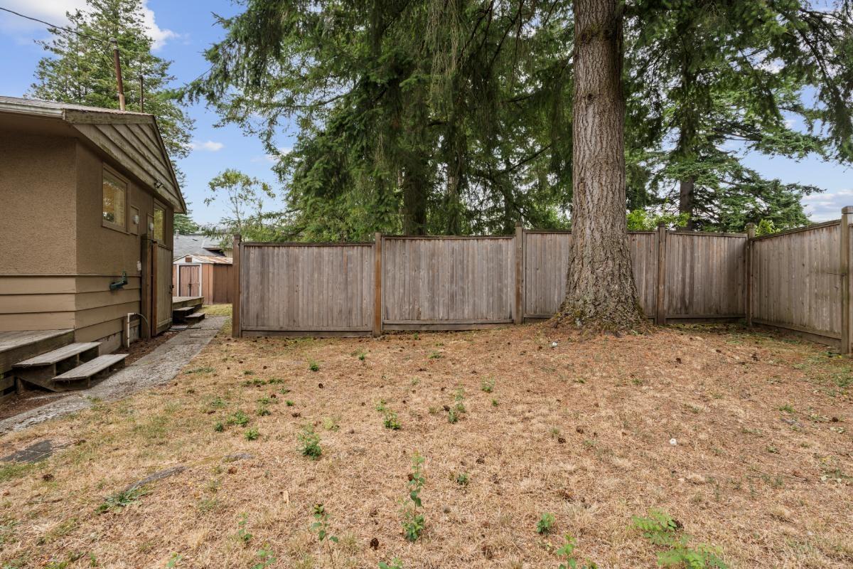 14054 Antrim Road, Surrey, British Columbia  V3R 5H7 - Photo 29 - R3034300