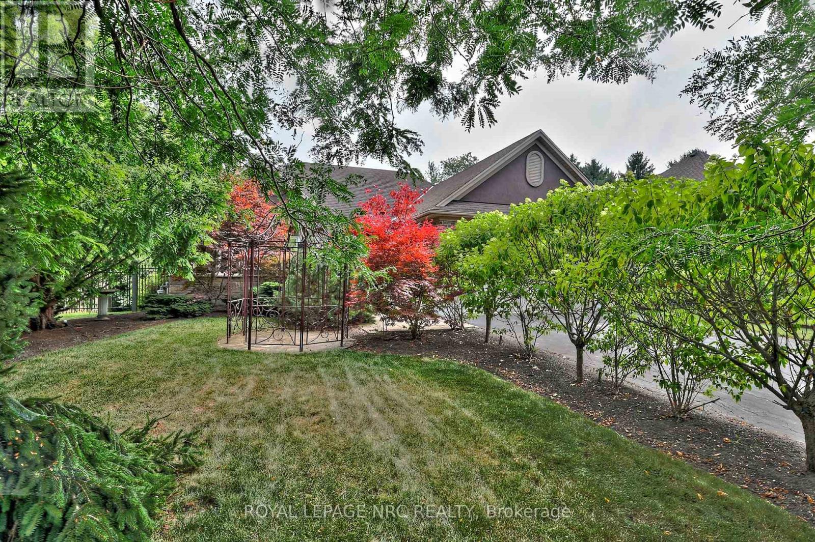 Property at 18 MARTHA COURT image 5