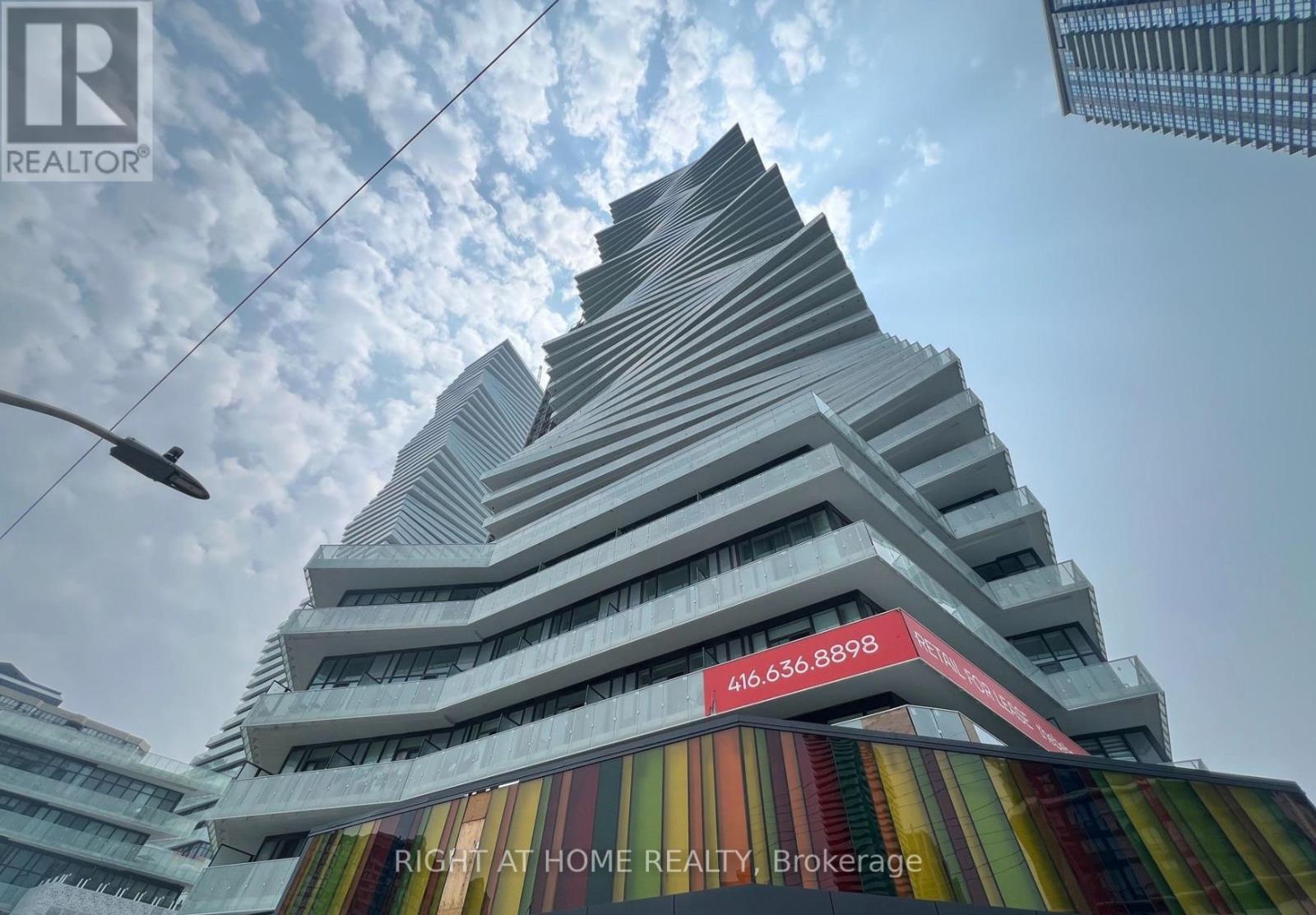 2507 - 3900 CONFEDERATION PARKWAY, Mississauga, Ontario