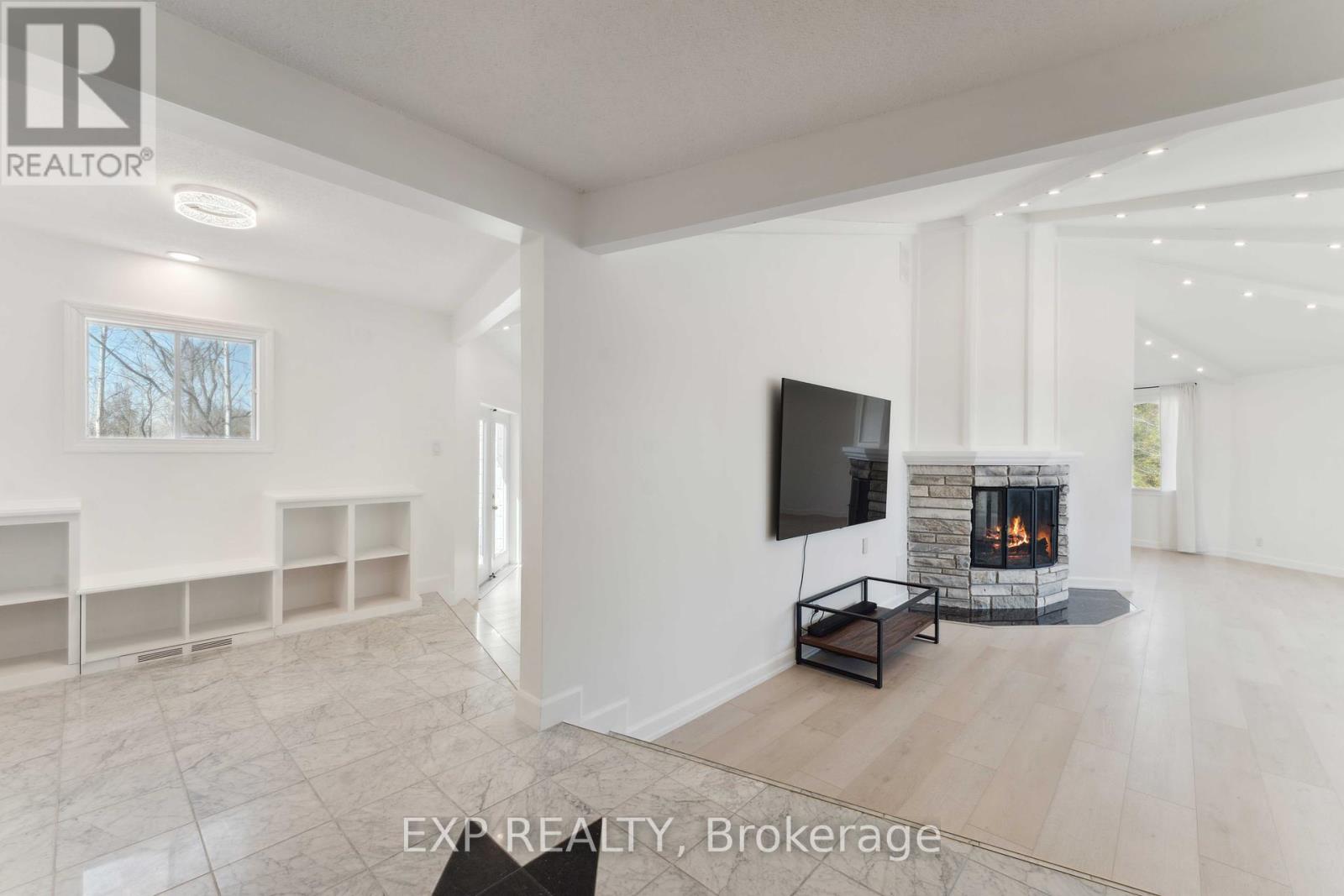 6974 Bank Street, Ottawa, Ontario  K0A 2P0 - Photo 7 - X12328951