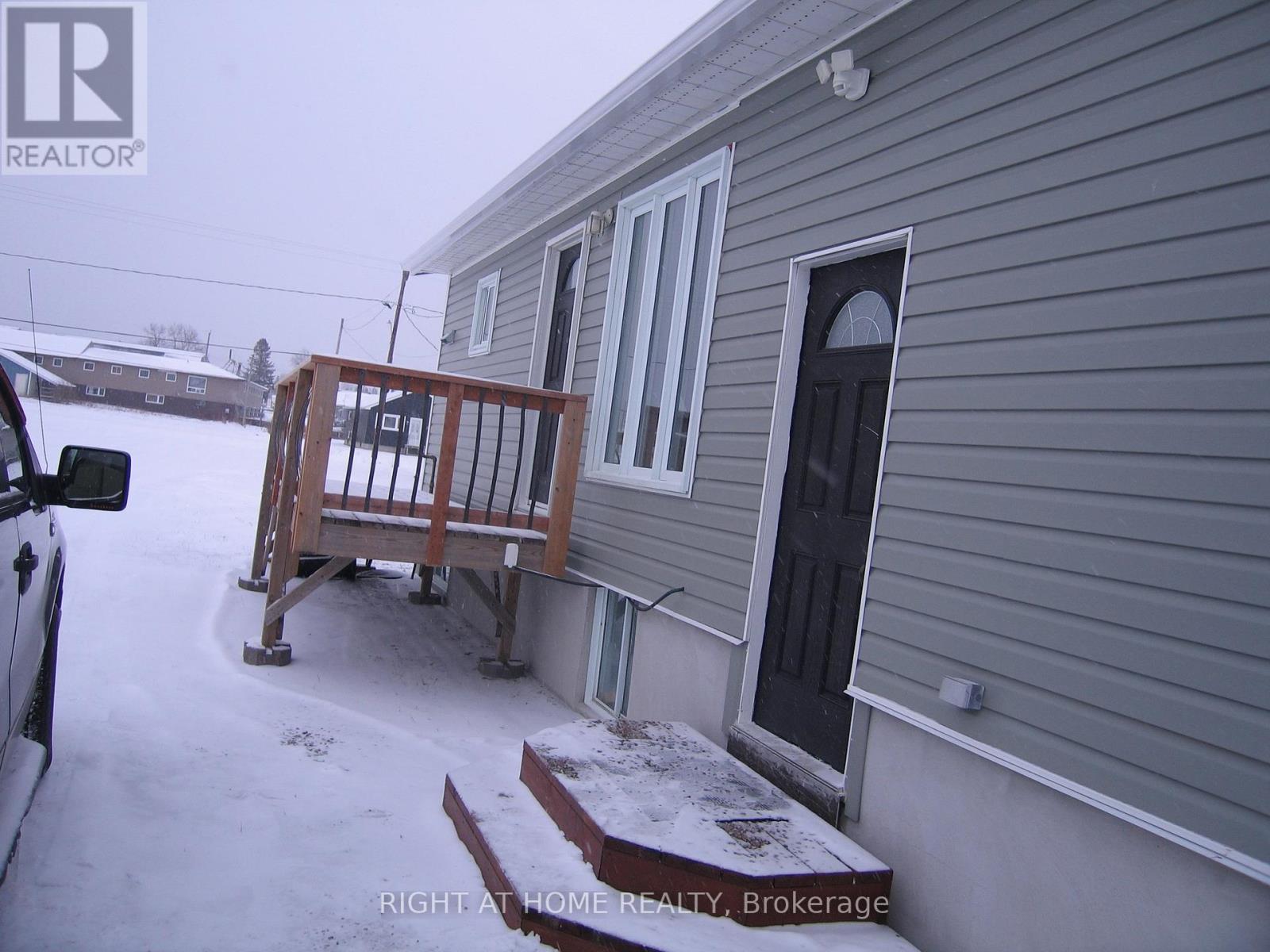 118 Kenogami Road, Greenstone, Ontario  P0T 2A0 - Photo 2 - X12328916