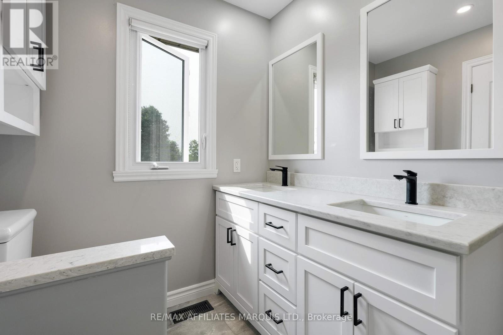 18456 Tyotown Road, South Glengarry, Ontario  K6H 7S5 - Photo 12 - X12328950