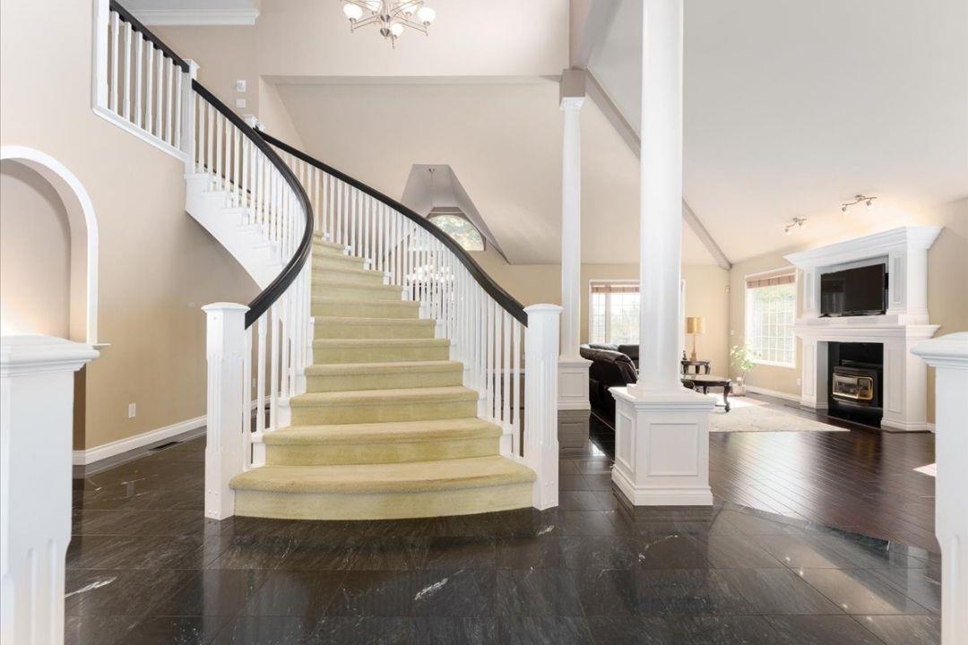 Property at 18935 57 AVENUE image 3