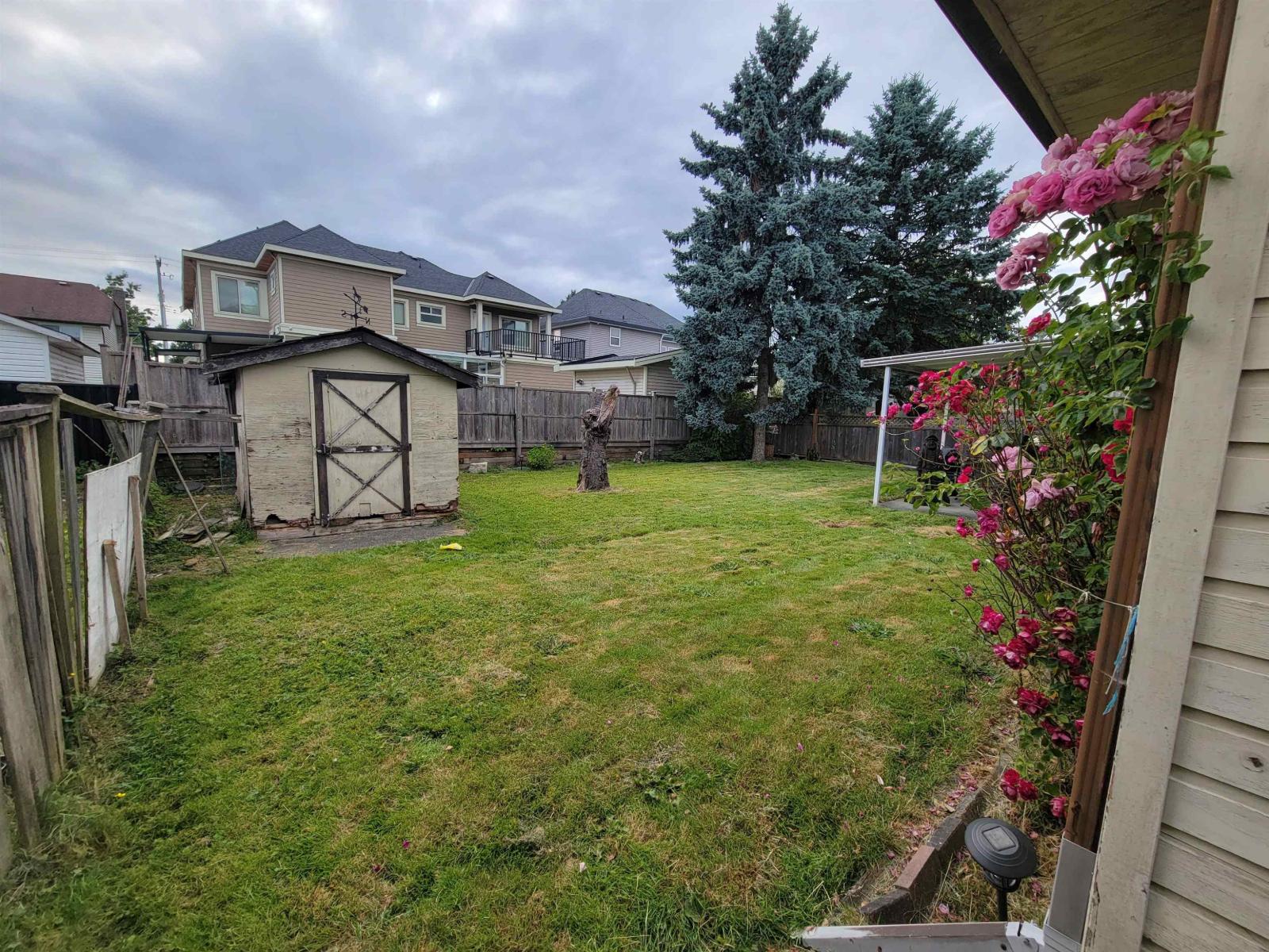 Property at 9483 124A STREET image 4