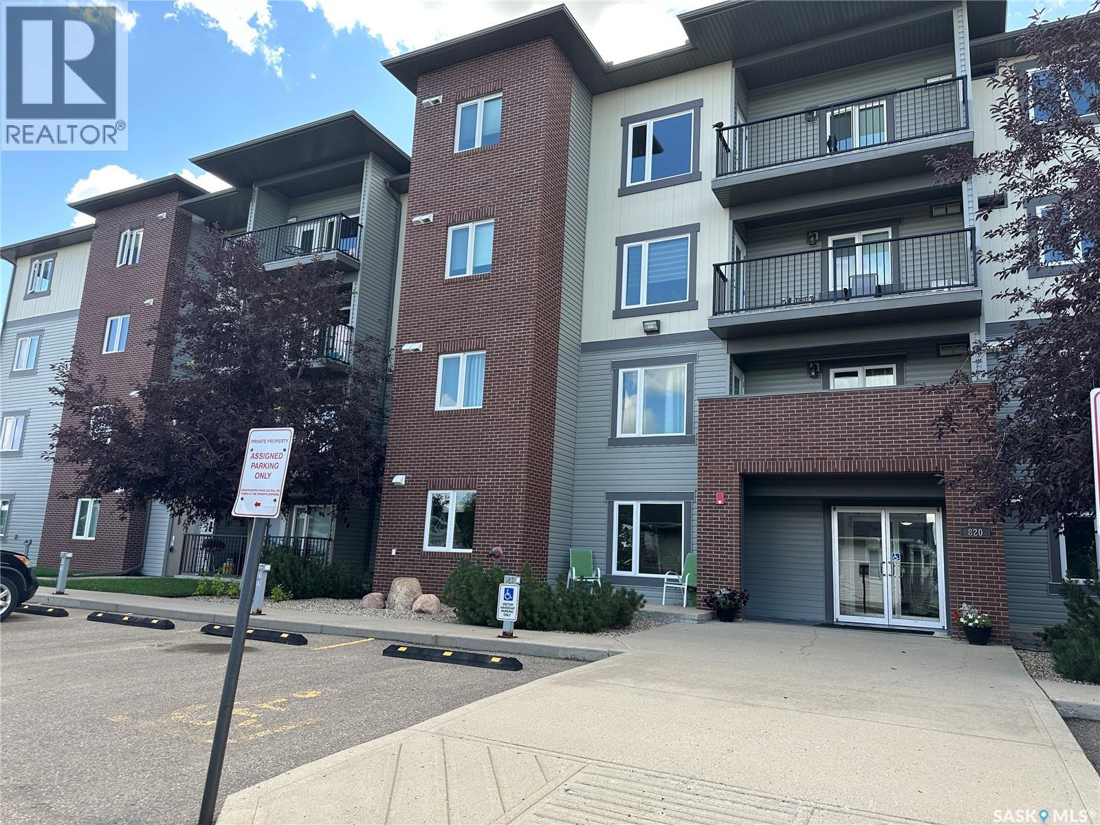 408 820 5th STREET NE, weyburn, Saskatchewan