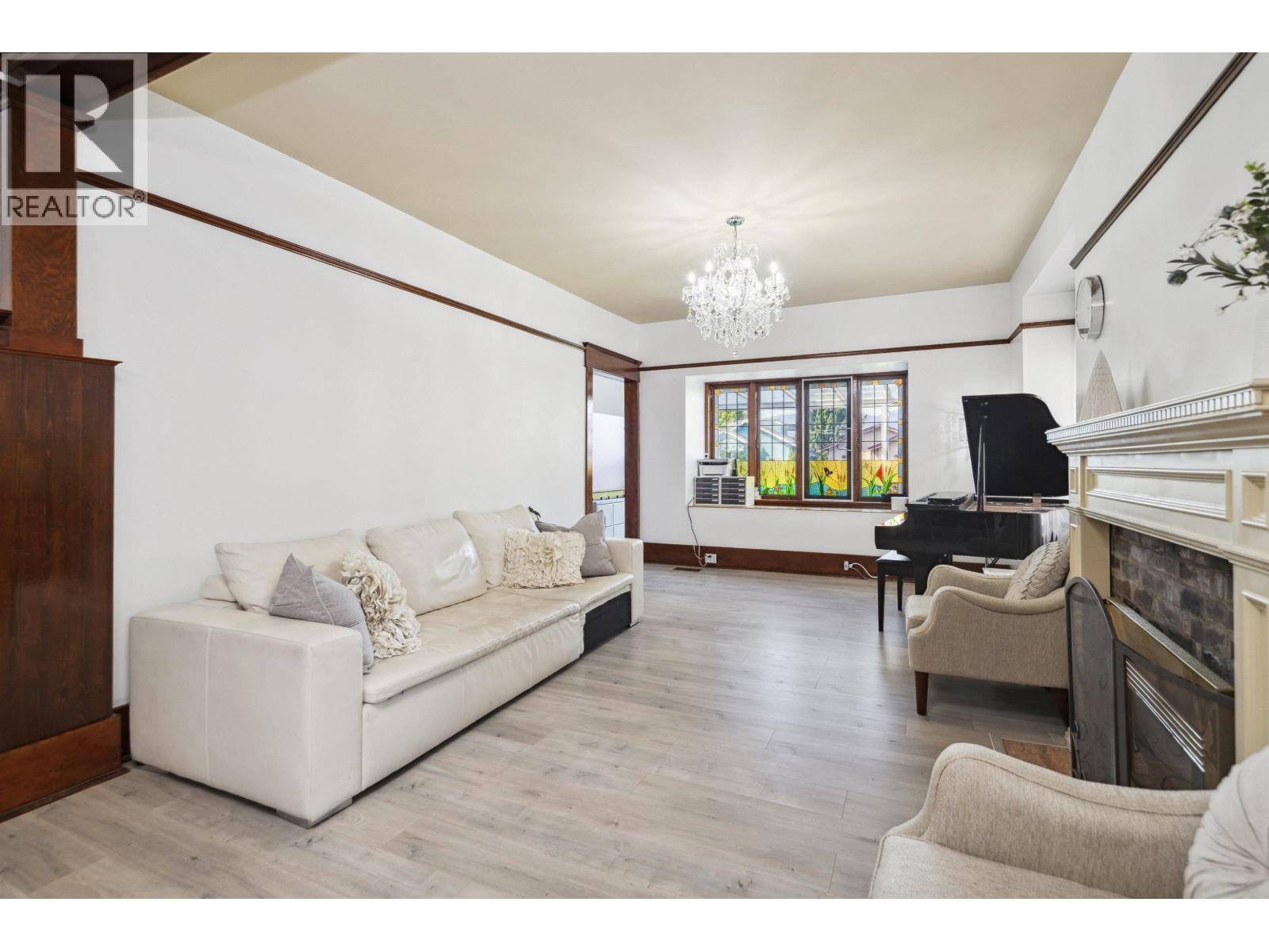 4190 W 11th Avenue, Vancouver, British Columbia  V6R 2L6 - Photo 6 - R3034508