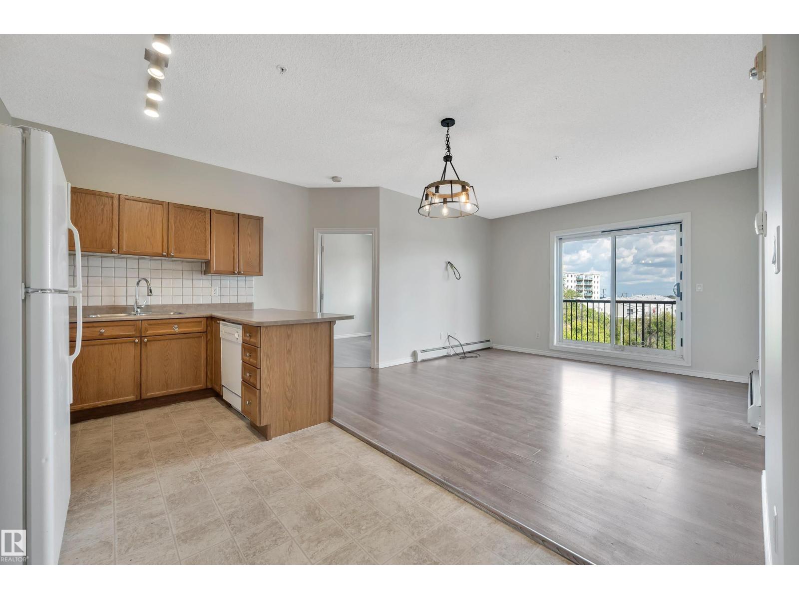 #308 10118 95 St Nw, Edmonton, Alberta  T5H 4R6 - Photo 2 - E4451520