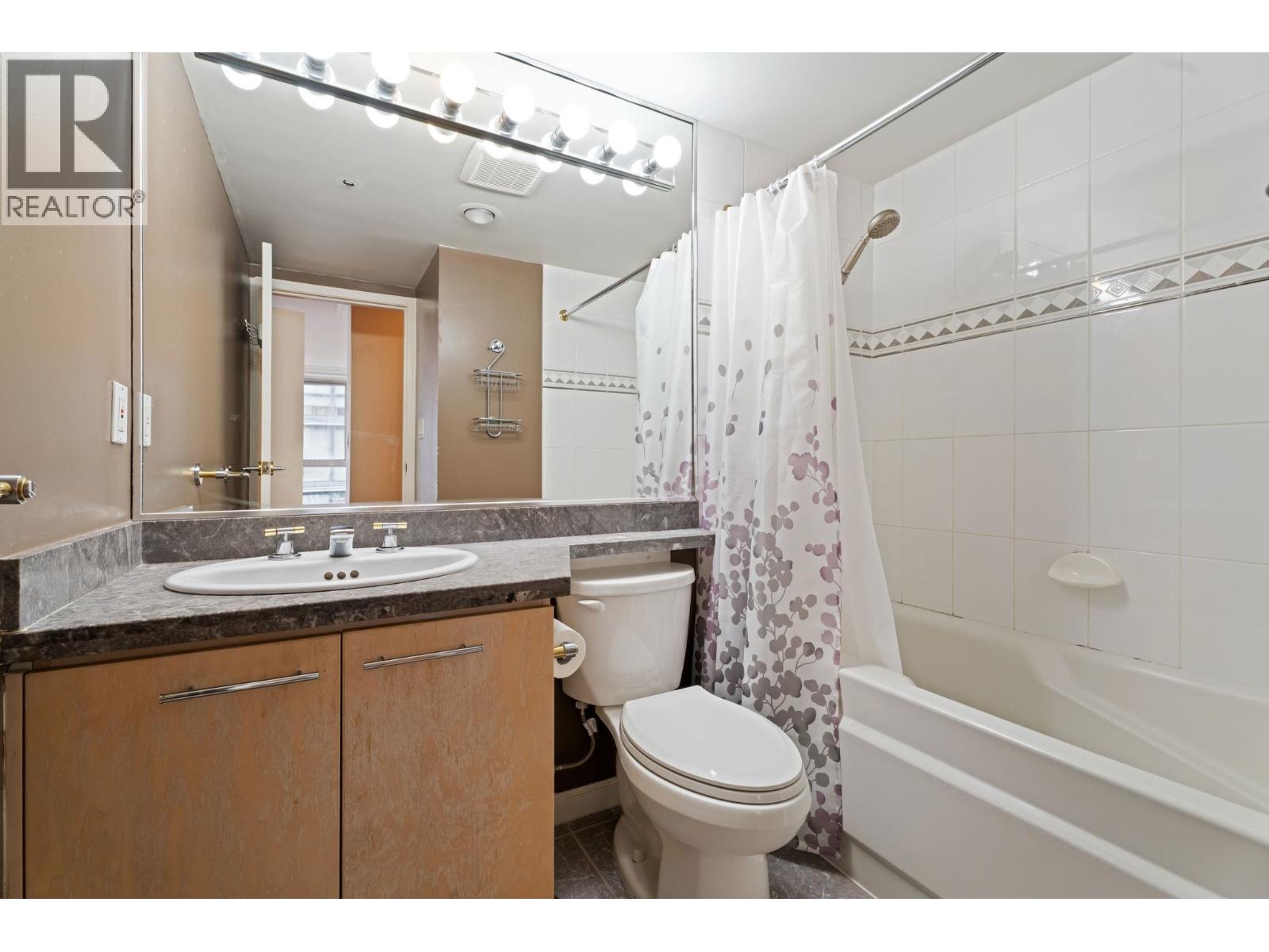 8a 199 Drake Street, Vancouver, British Columbia  V6Z 2T9 - Photo 8 - R3033380