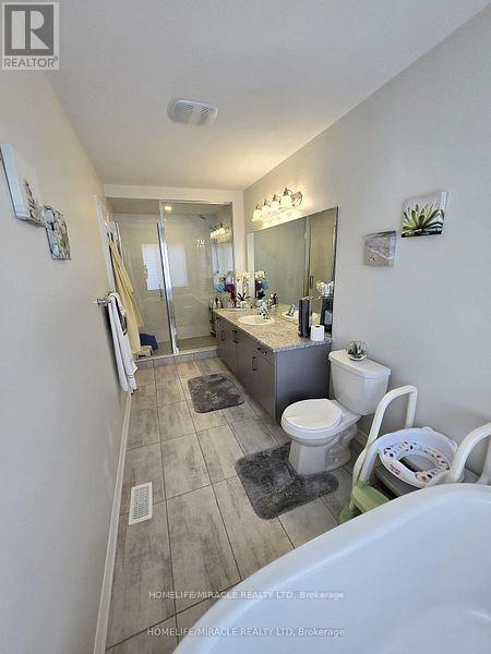 296 Okanagan Path, Oshawa, Ontario  L1H 0A7 - Photo 19 - E12328993
