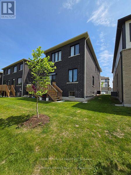 296 Okanagan Path, Oshawa, Ontario  L1H 0A7 - Photo 32 - E12328993