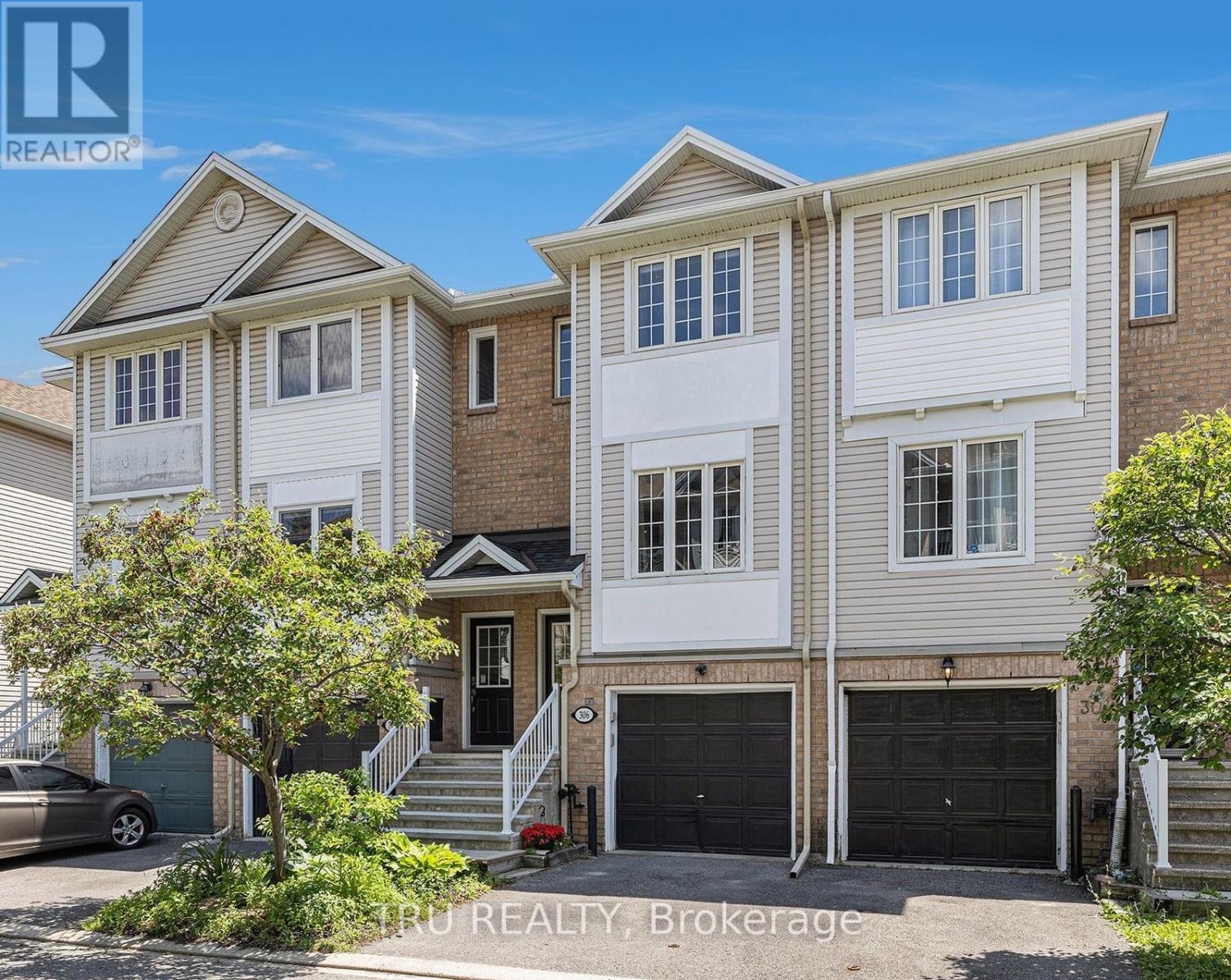 Property at 306 GOTHAM PRIVATE image 1