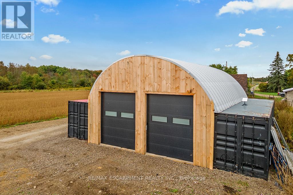 402075 Grey Road 17, Georgian Bluffs, Ontario  N0H 2T0 - Photo 46 - X12328999