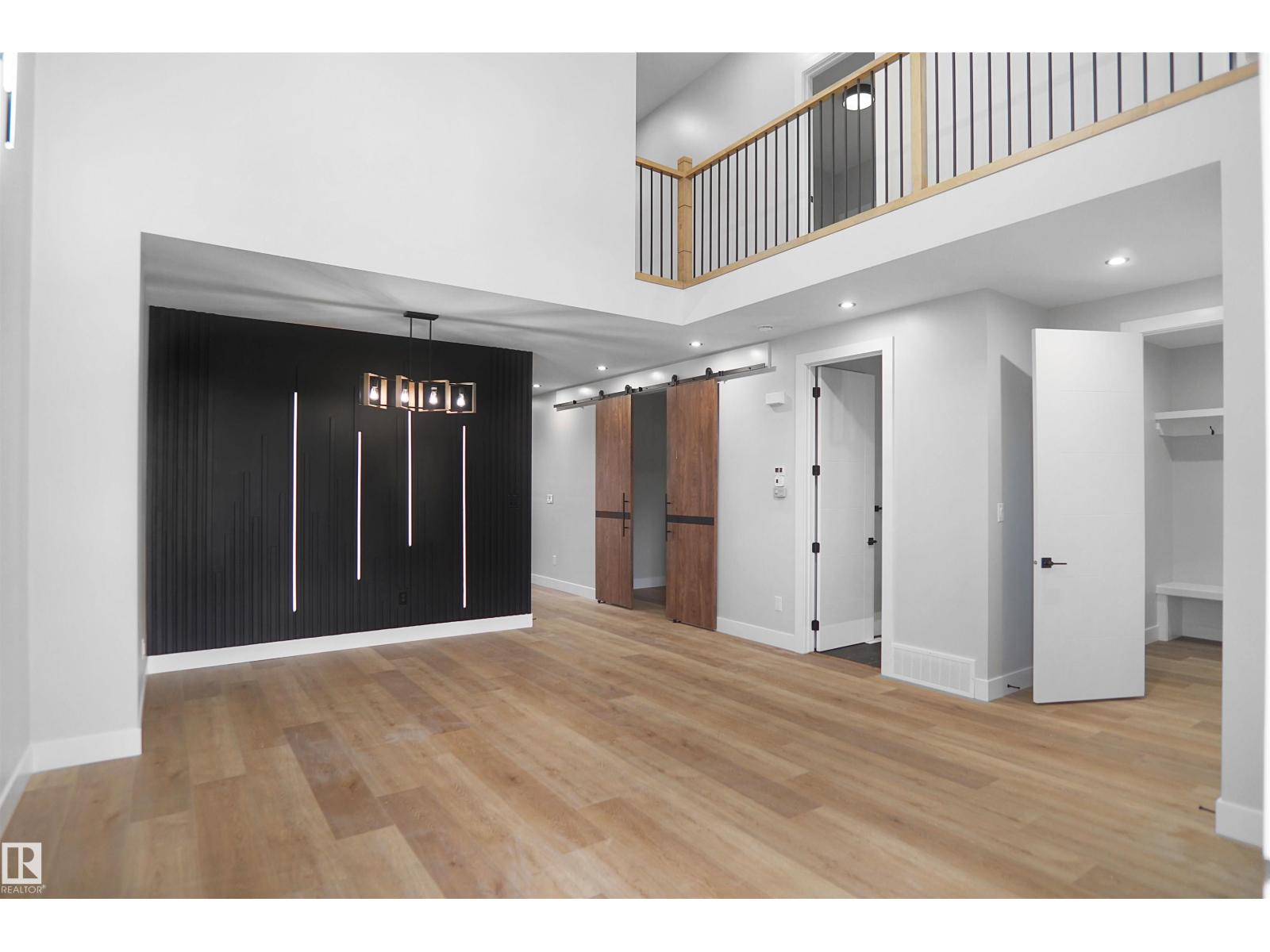 Property at #4007 4007 41 ST image 5