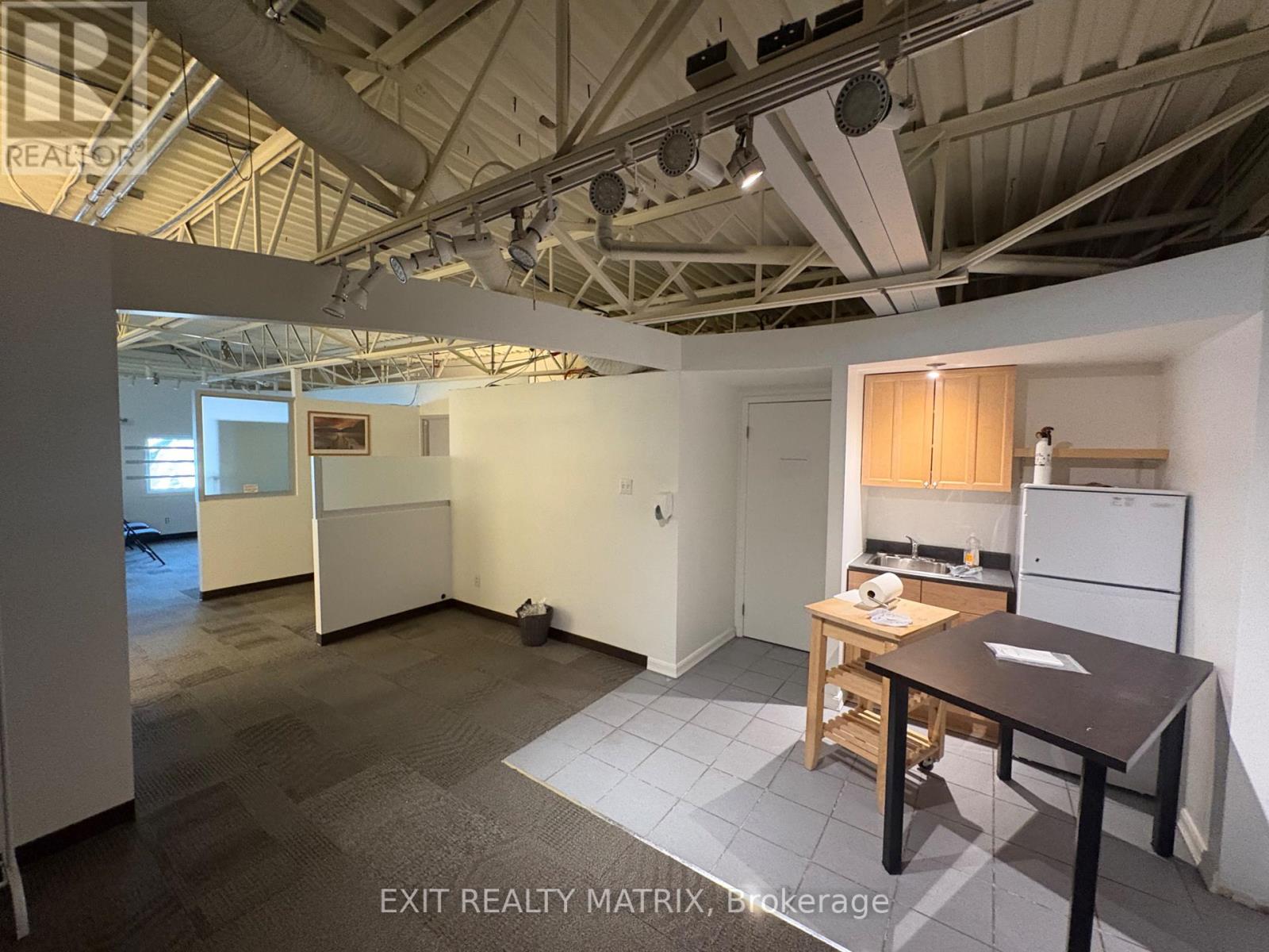 35 - 1010 Polytek Street, Ottawa, Ontario  K1J 9J2 - Photo 3 - X12329045