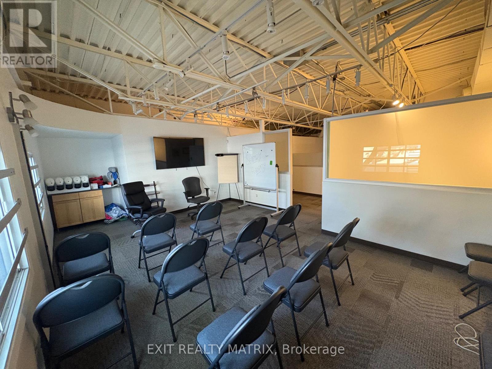 35 - 1010 Polytek Street, Ottawa, Ontario  K1J 9J2 - Photo 4 - X12329045