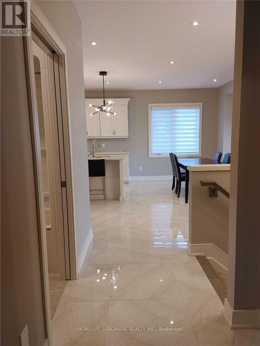 53 Carrick Trail, Welland, Ontario  L3B 0E7 - Photo 11 - X12329024