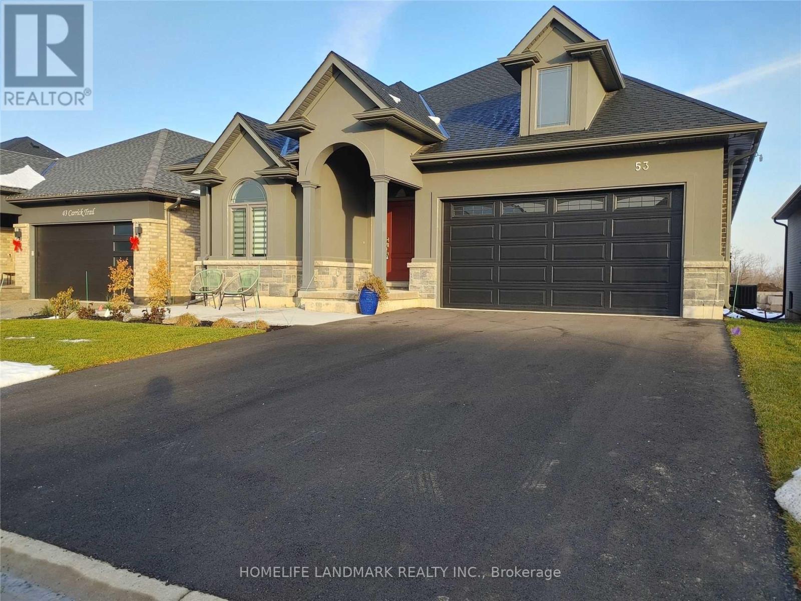 Property at 53 CARRICK TRAIL image 2