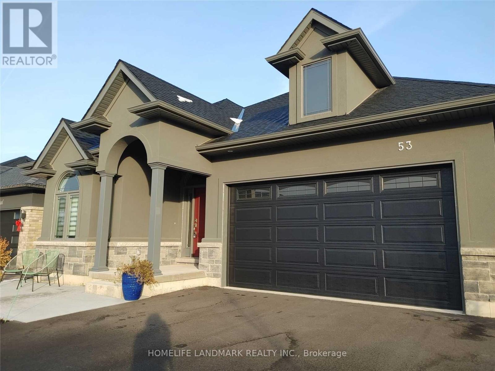 Property at 53 CARRICK TRAIL image 4