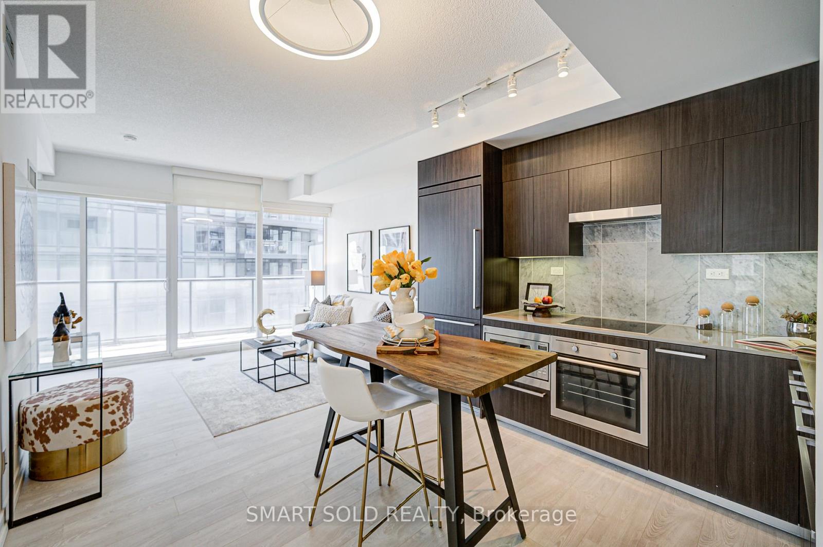 305 - 90 Queens Wharf Road, Toronto, Ontario  M5V 0J4 - Photo 10 - C12329035