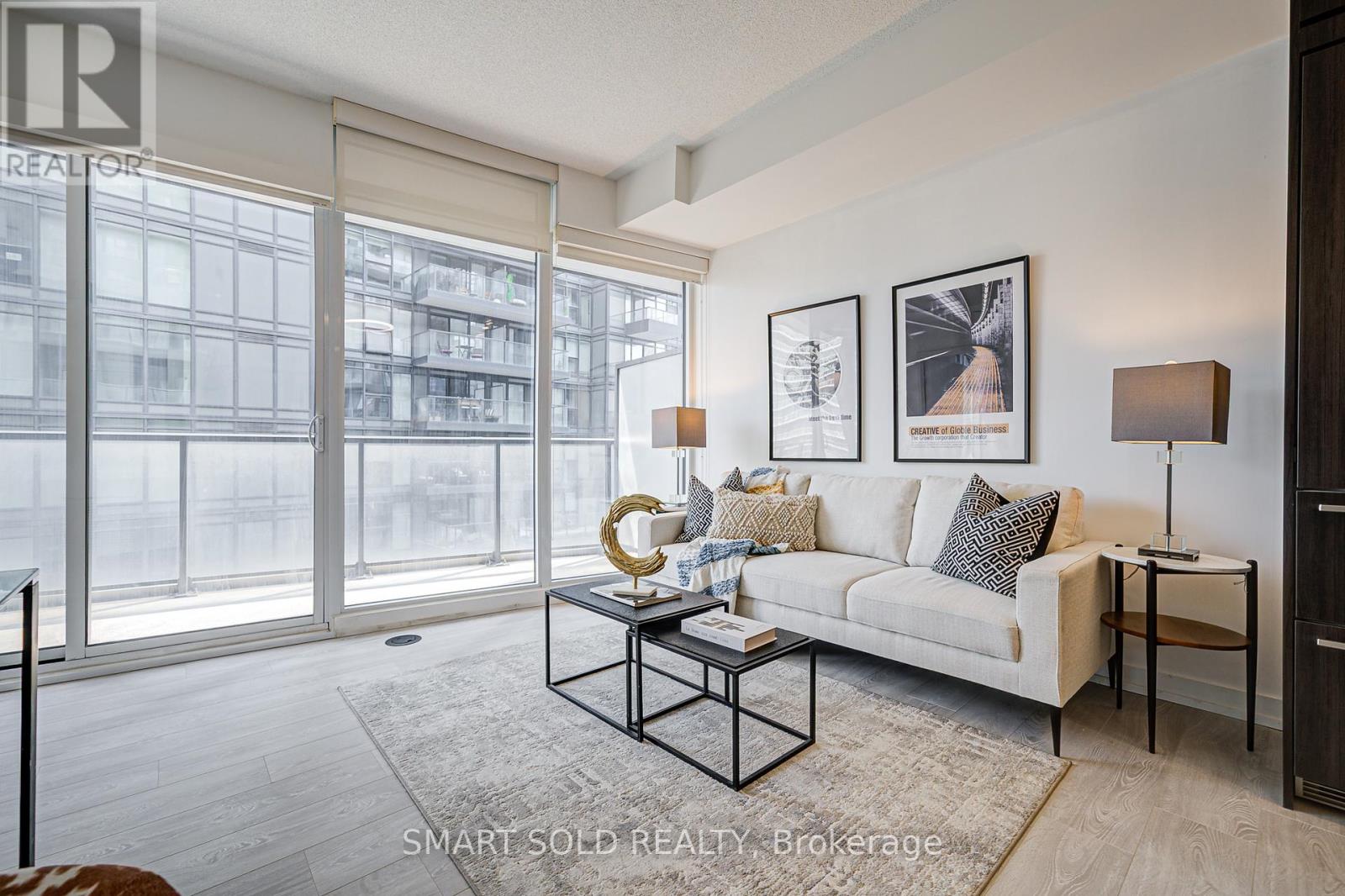 305 - 90 Queens Wharf Road, Toronto, Ontario  M5V 0J4 - Photo 16 - C12329035