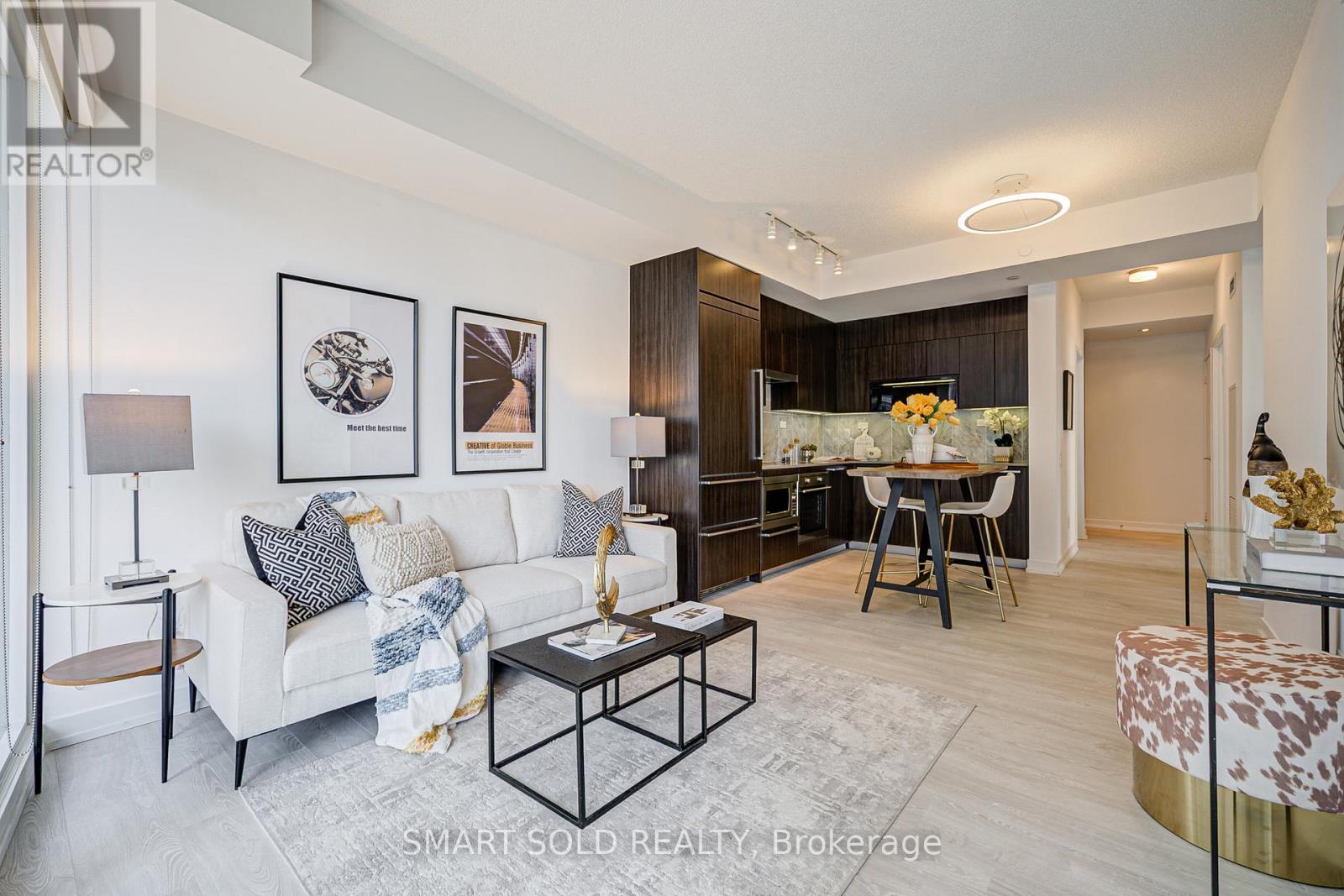 305 - 90 Queens Wharf Road, Toronto, Ontario  M5V 0J4 - Photo 19 - C12329035