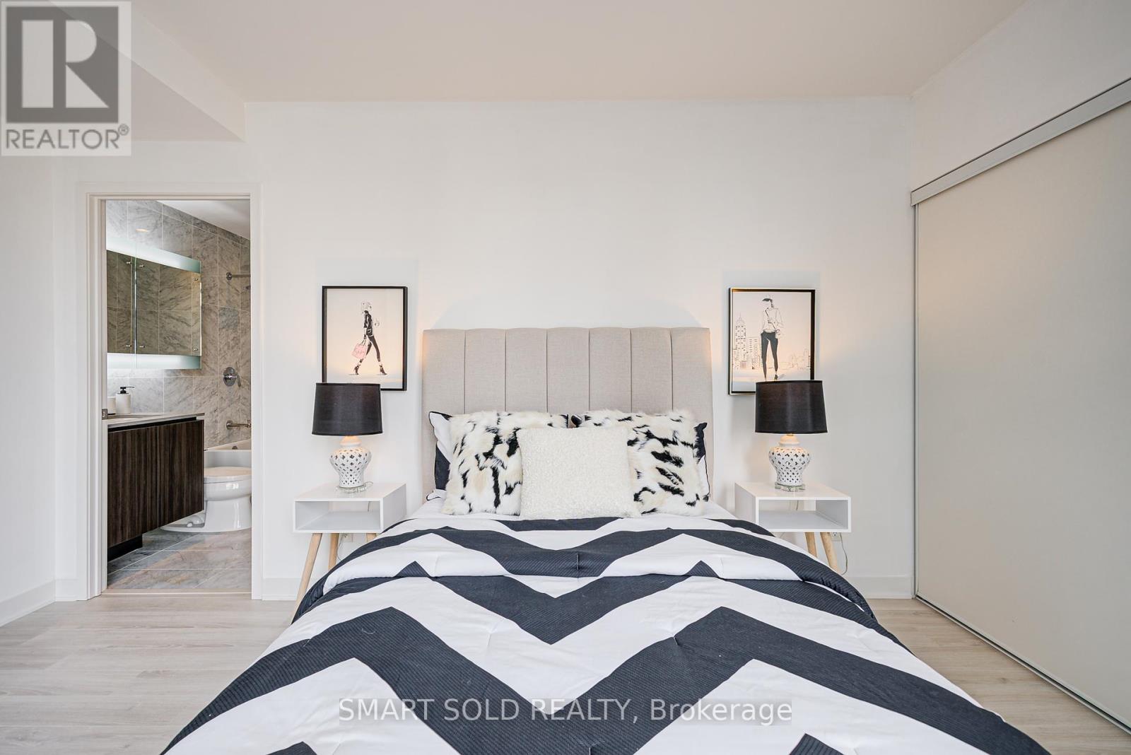 305 - 90 Queens Wharf Road, Toronto, Ontario  M5V 0J4 - Photo 25 - C12329035