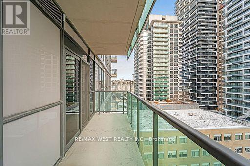 1122 - 70 Roehampton Avenue, Toronto, Ontario  M4P 1R2 - Photo 19 - C12329053