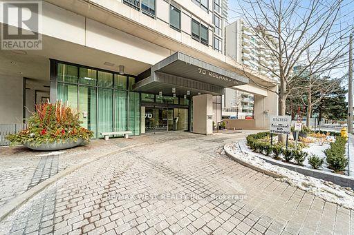1122 - 70 Roehampton Avenue, Toronto, Ontario  M4P 1R2 - Photo 2 - C12329053