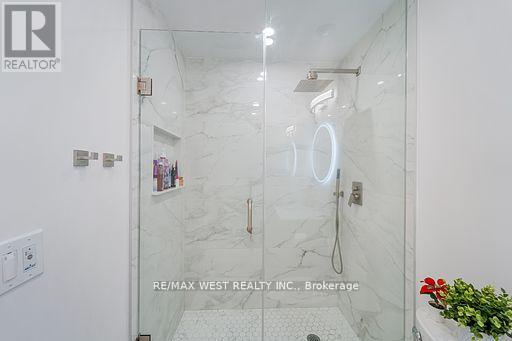 1122 - 70 Roehampton Avenue, Toronto, Ontario  M4P 1R2 - Photo 27 - C12329053