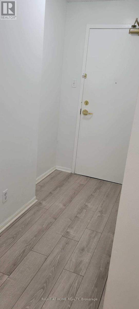 101 - 75 Ellen Street, Barrie, Ontario  L4N 7R6 - Photo 3 - S12329058