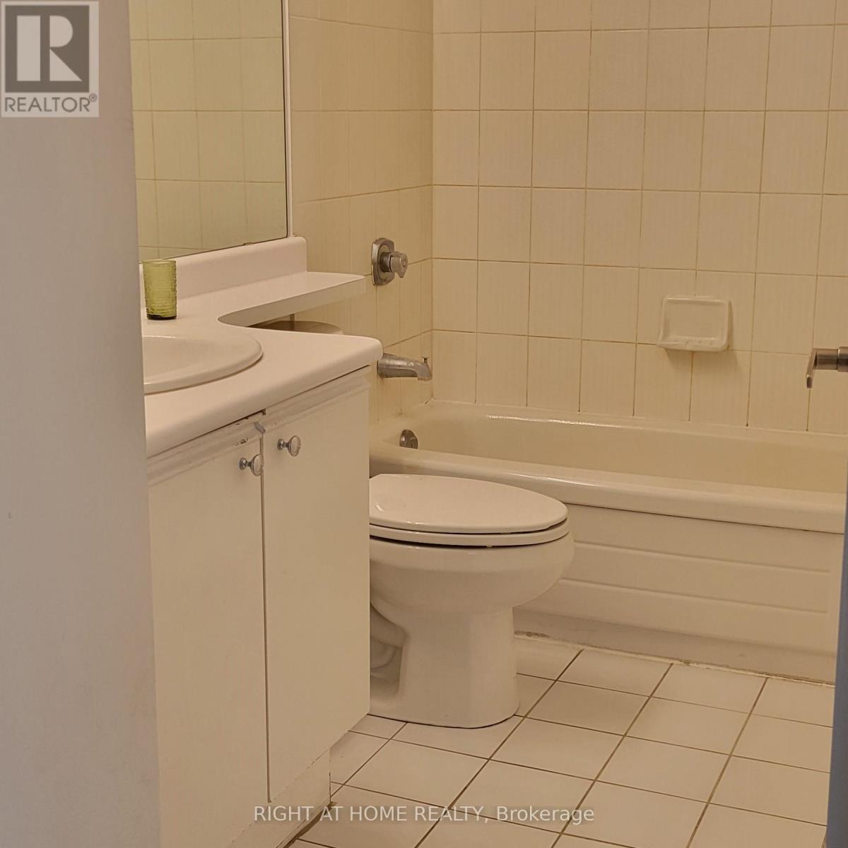 101 - 75 Ellen Street, Barrie, Ontario  L4N 7R6 - Photo 6 - S12329058