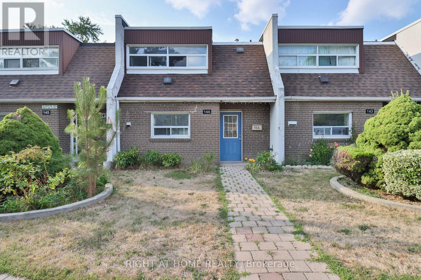 144 - 34 VENETIAN CRESCENT, Toronto, Ontario