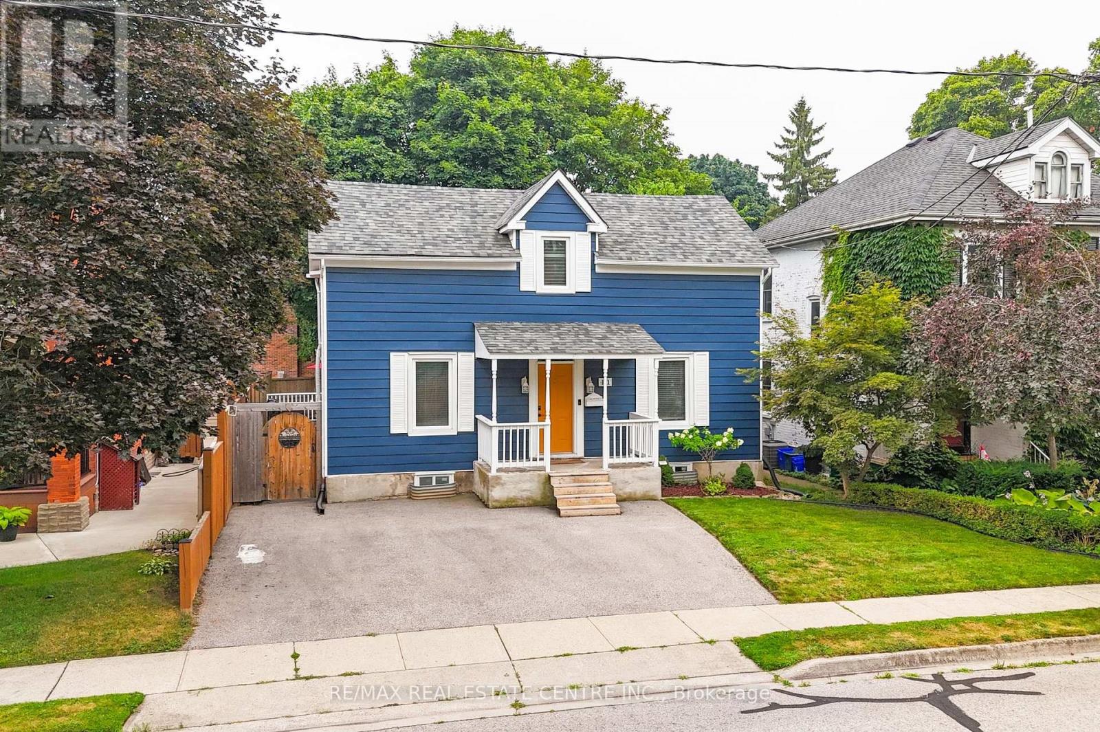 Property at 411 WATERLOO STREET S image 1