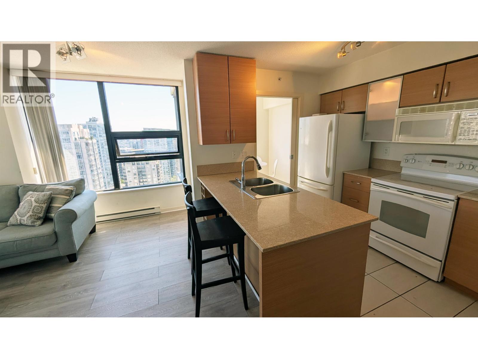 2705 977 Mainland Street, Vancouver, British Columbia  V6B 1T2 - Photo 4 - R3034599