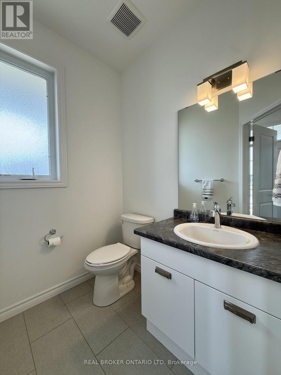 1634 Noah Bend, London North, Ontario  N3B 2Z1 - Photo 4 - X12326211