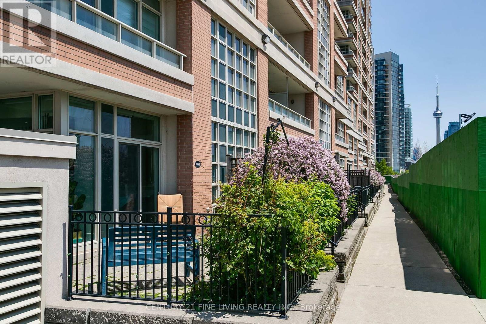 Property at TH22 - 6 PIRANDELLO STREET image 1