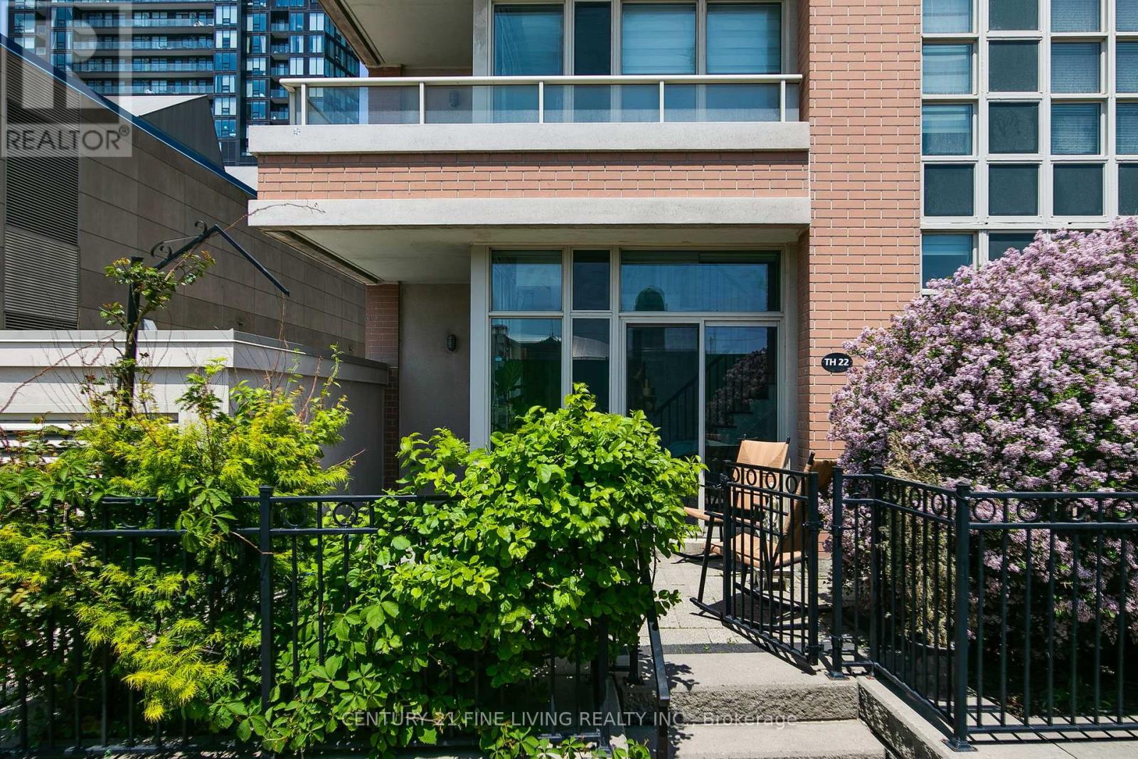 Property at TH22 - 6 PIRANDELLO STREET image 2