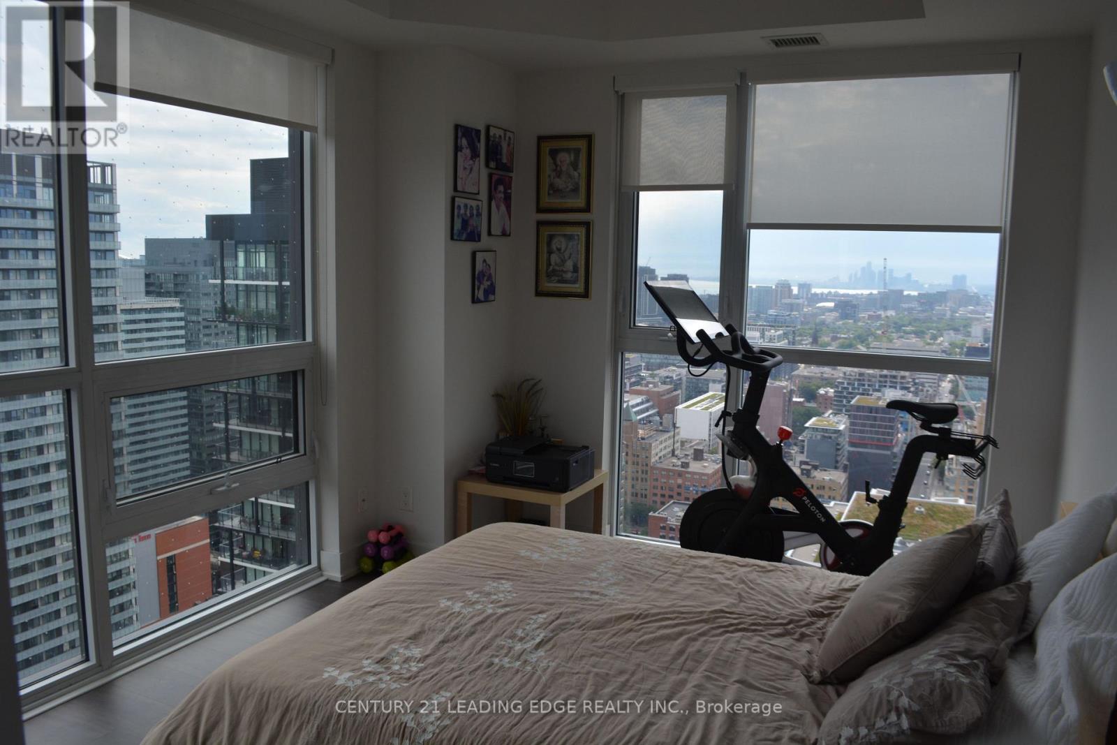 3806 - 318 Richmond Street W, Toronto, Ontario  M5V 0B4 - Photo 12 - C12329106