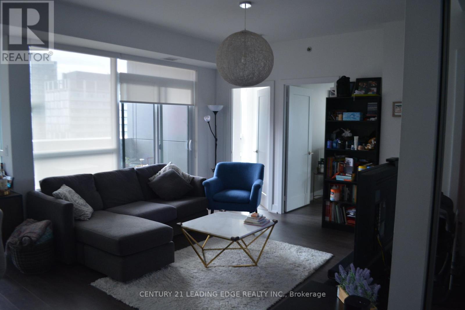 3806 - 318 Richmond Street W, Toronto, Ontario  M5V 0B4 - Photo 2 - C12329106