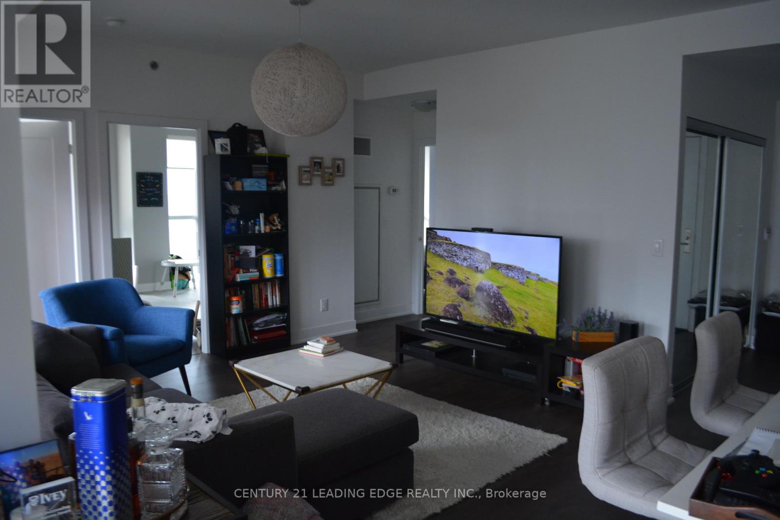 3806 - 318 Richmond Street W, Toronto, Ontario  M5V 0B4 - Photo 3 - C12329106