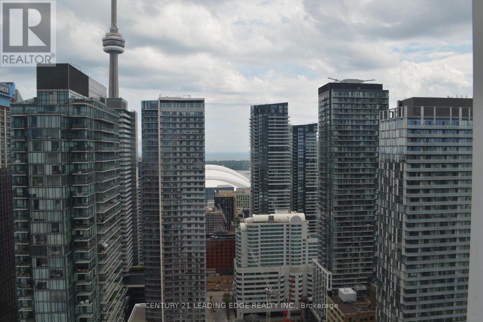 3806 - 318 Richmond Street W, Toronto, Ontario  M5V 0B4 - Photo 4 - C12329106