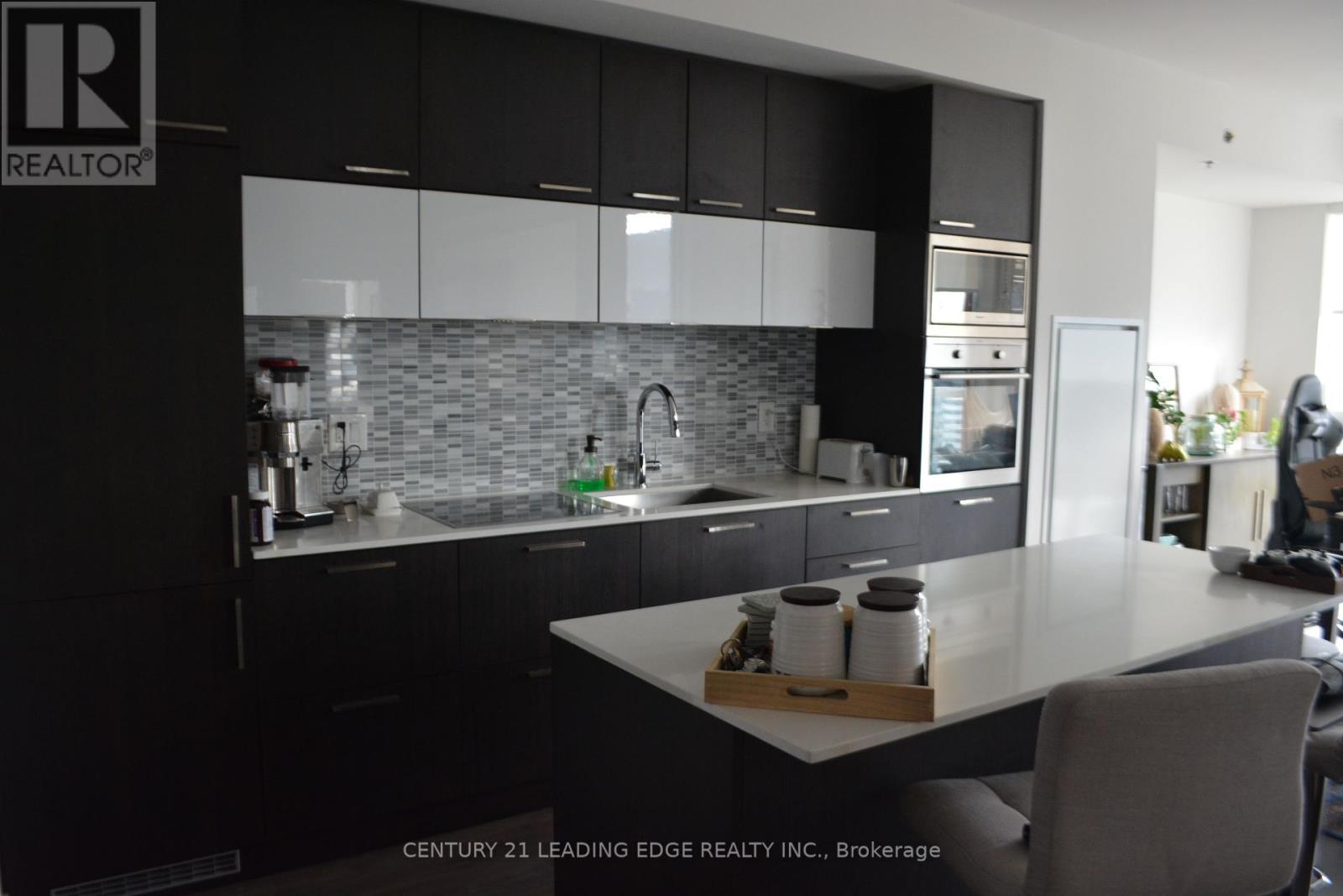 3806 - 318 Richmond Street W, Toronto, Ontario  M5V 0B4 - Photo 8 - C12329106